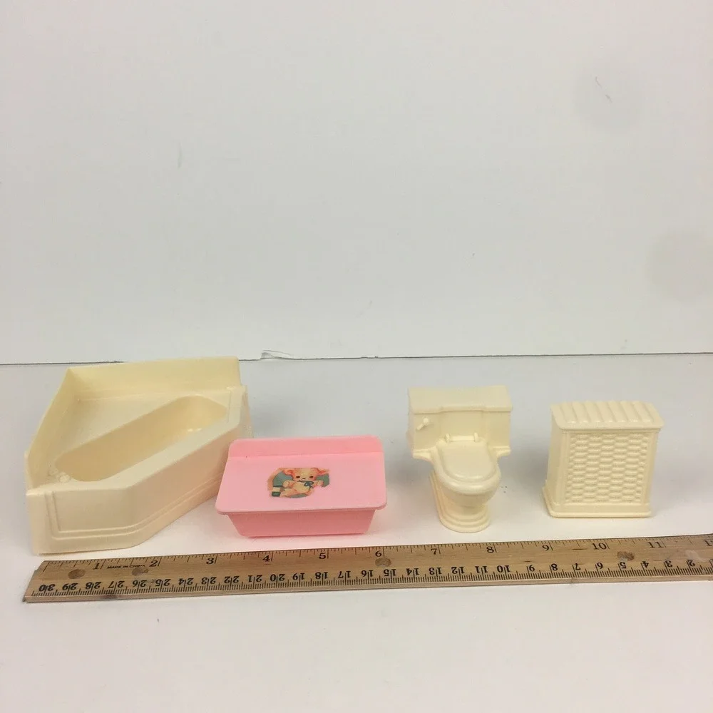Marx Random 19 Vtg Plastic Mini Doll Furniture Bedroom Bathroom‎ Yellow Red Tan